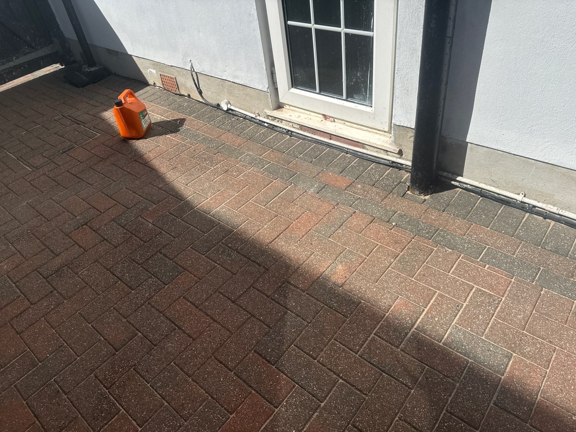 Driveway And Patio Clean using Honda 21lt High Pressure Machine by Ges Exterior Cleaning ltd