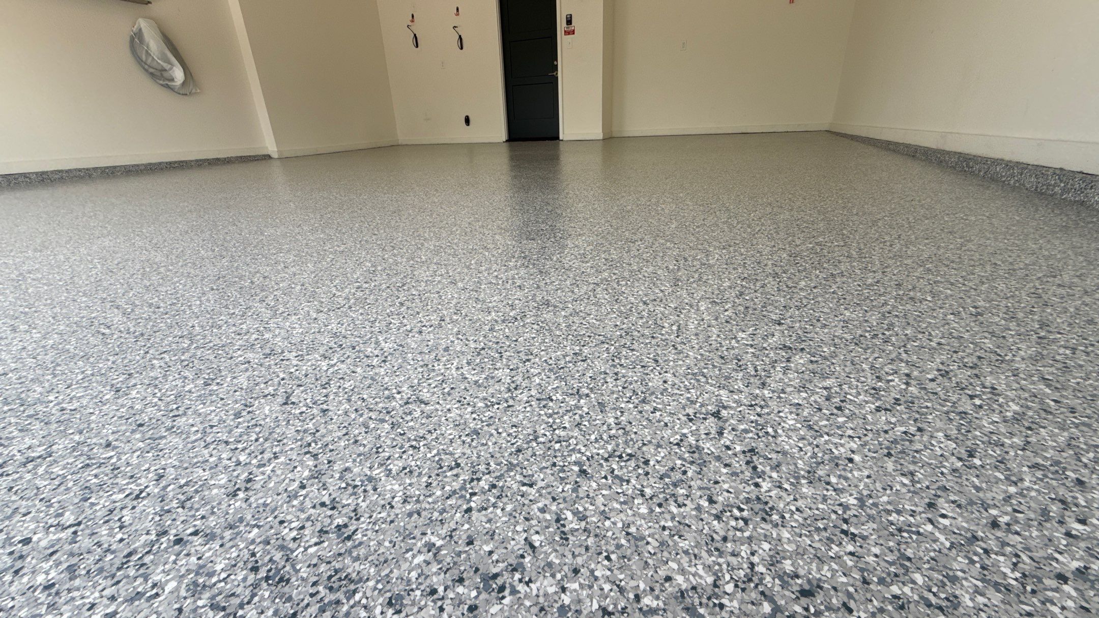 Steve's New Tidal Wave Floor Looks Beautiful by Banner Garage
