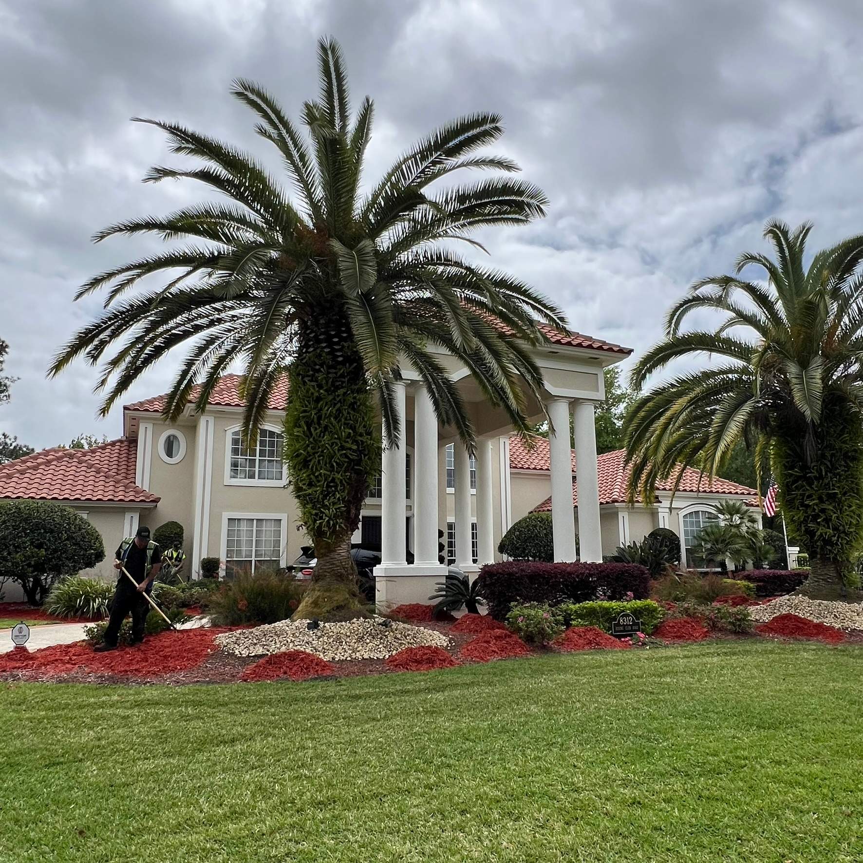 Mulch Installation | Deerwood Country Club by ProGreen Services