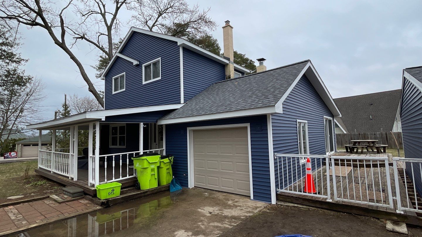 Siding Replacement using CertainTeed Restoration Classis D4 by 180 Contractors