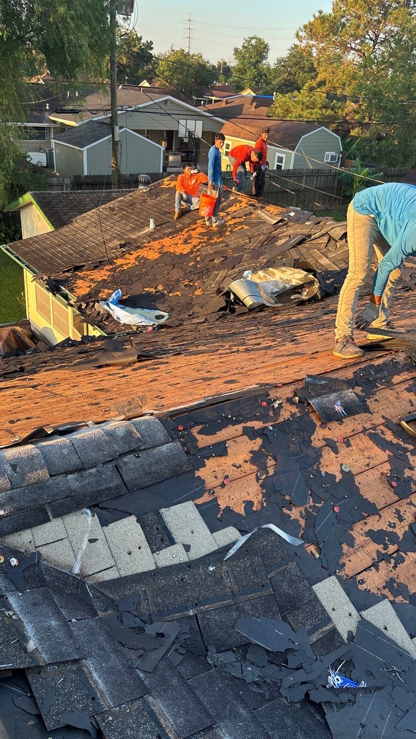 Residential Roofing Installation using Owen's Corning Duration (Lifetime) Shingles by Roof Repair Company
