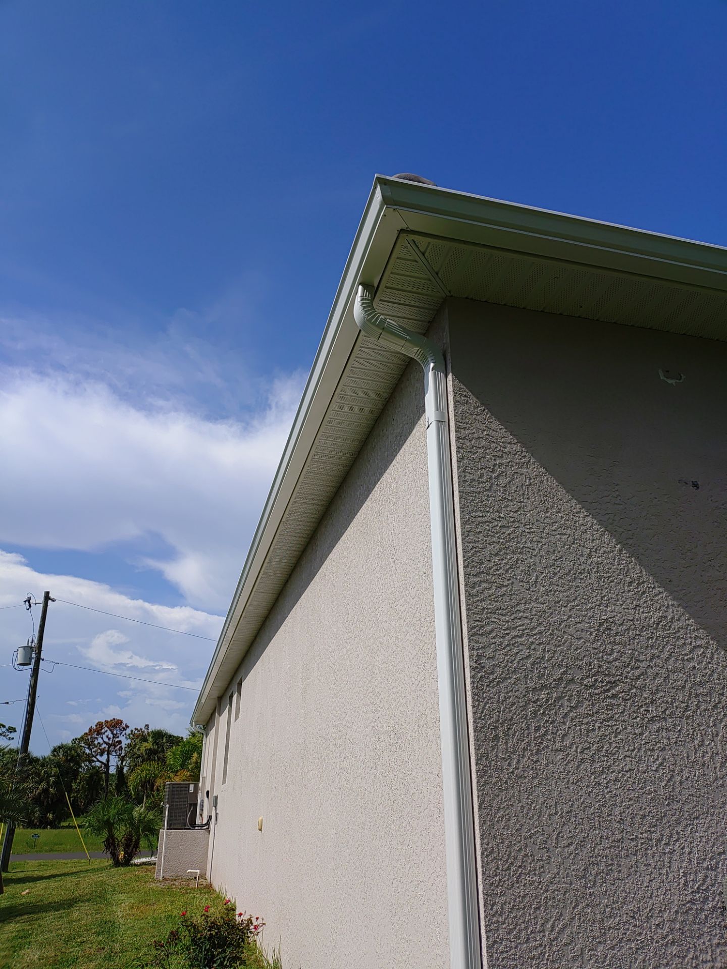 6-Inch Seamless Gutters Installation in Punta Gorda FL by Gutter Professors