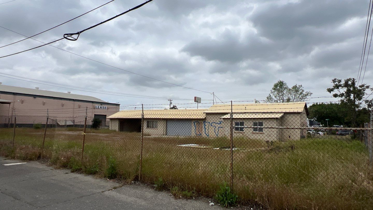 Spray foam and coatings using Conklin Benchmark/PUMA XL by Straight Edge Roofing Inc