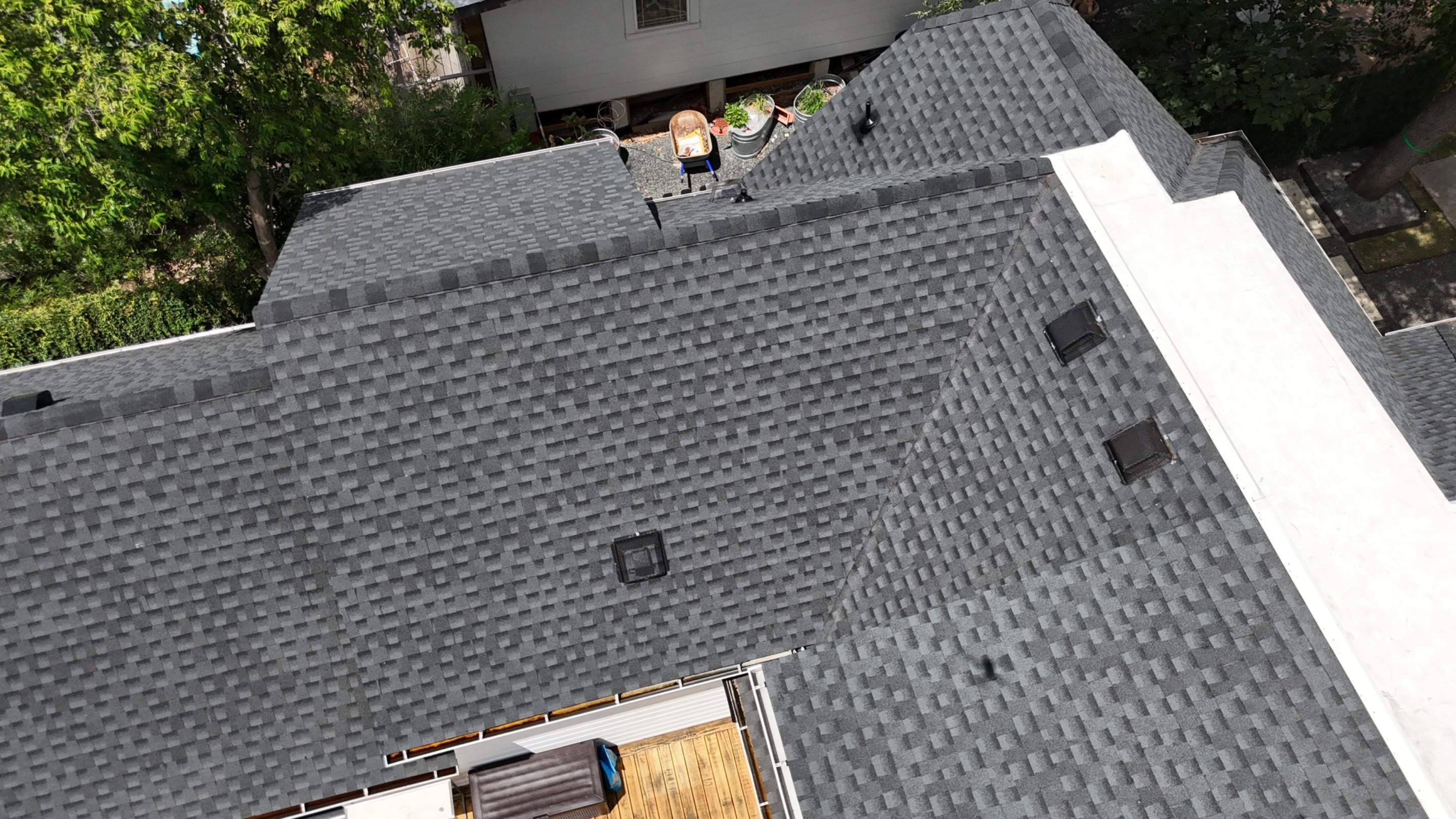 Charcoal - GAF Timberline HDZ by RoofsOnly.com