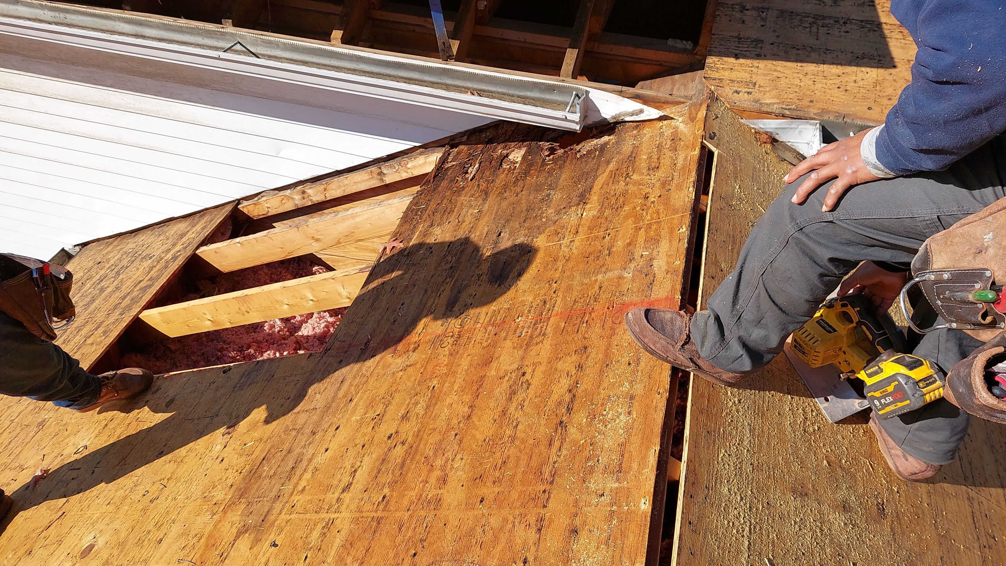 Liberty Township - Pristine Black by Tamlin Roofing