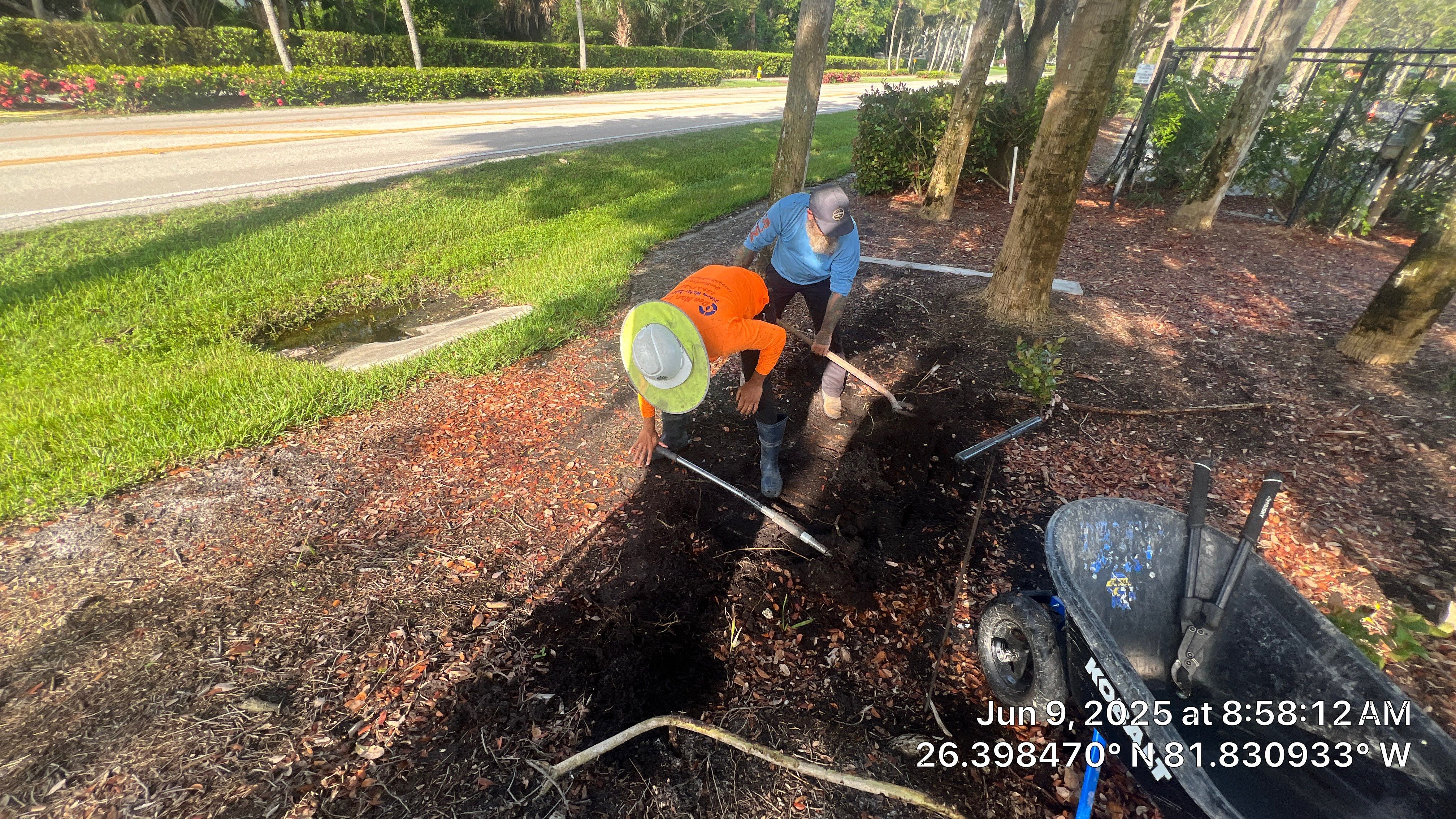 Pelican Landing Beach Parking Lot Stormwater System Maintenance by Don Mar, Inc. Storm Water Solutions