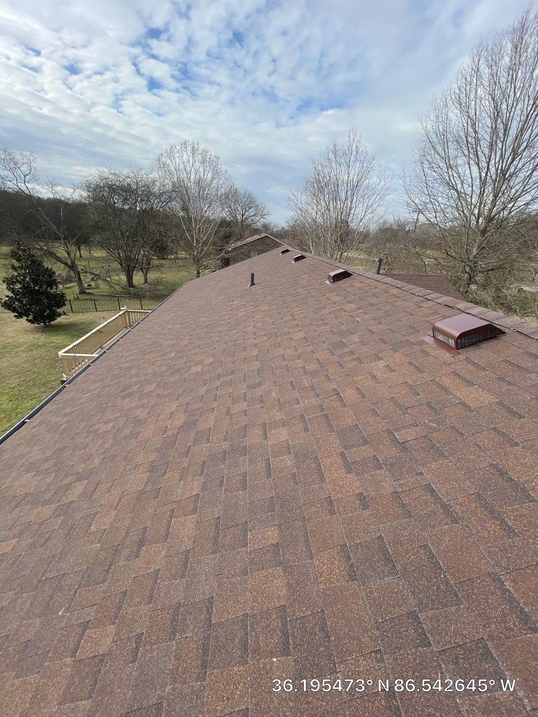 Residential Roofing Installation using Owens Corning Oakridge Roofing System by Undersun Roofing 