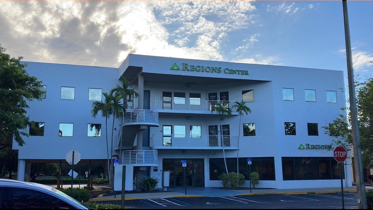 UNIVERSITY OFFICE ECENTER by Souffront Construction & Engineering