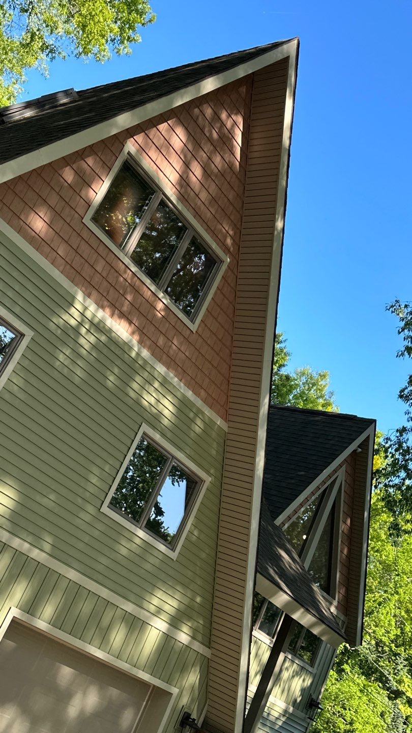 Siding Replacement using CertainTeed Restoration Classis D4 by 180 Contractors