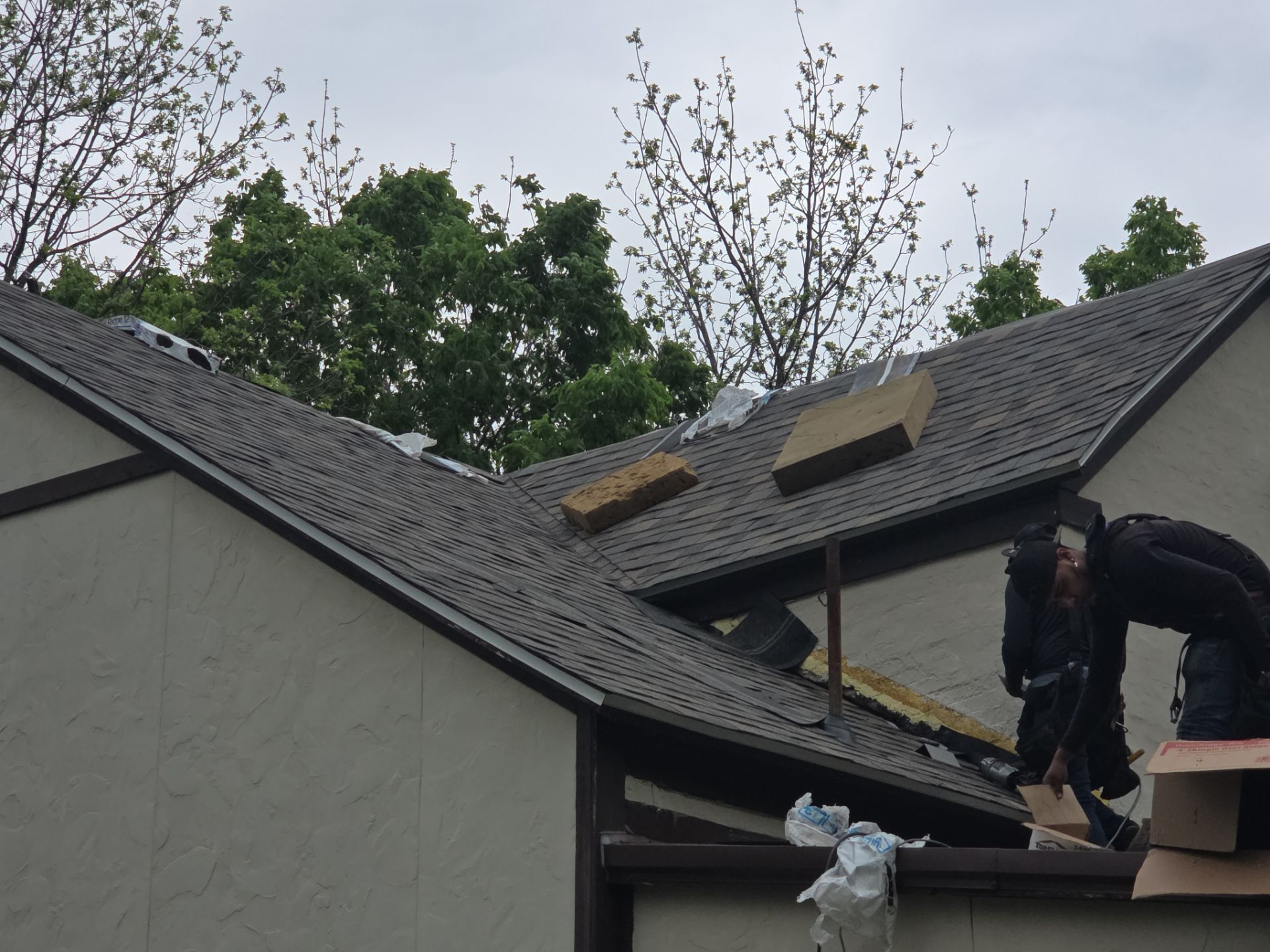 Residential Roofing Installation using Platinum Shield Roofing System from Mr. Roofer by Mr. Roofer