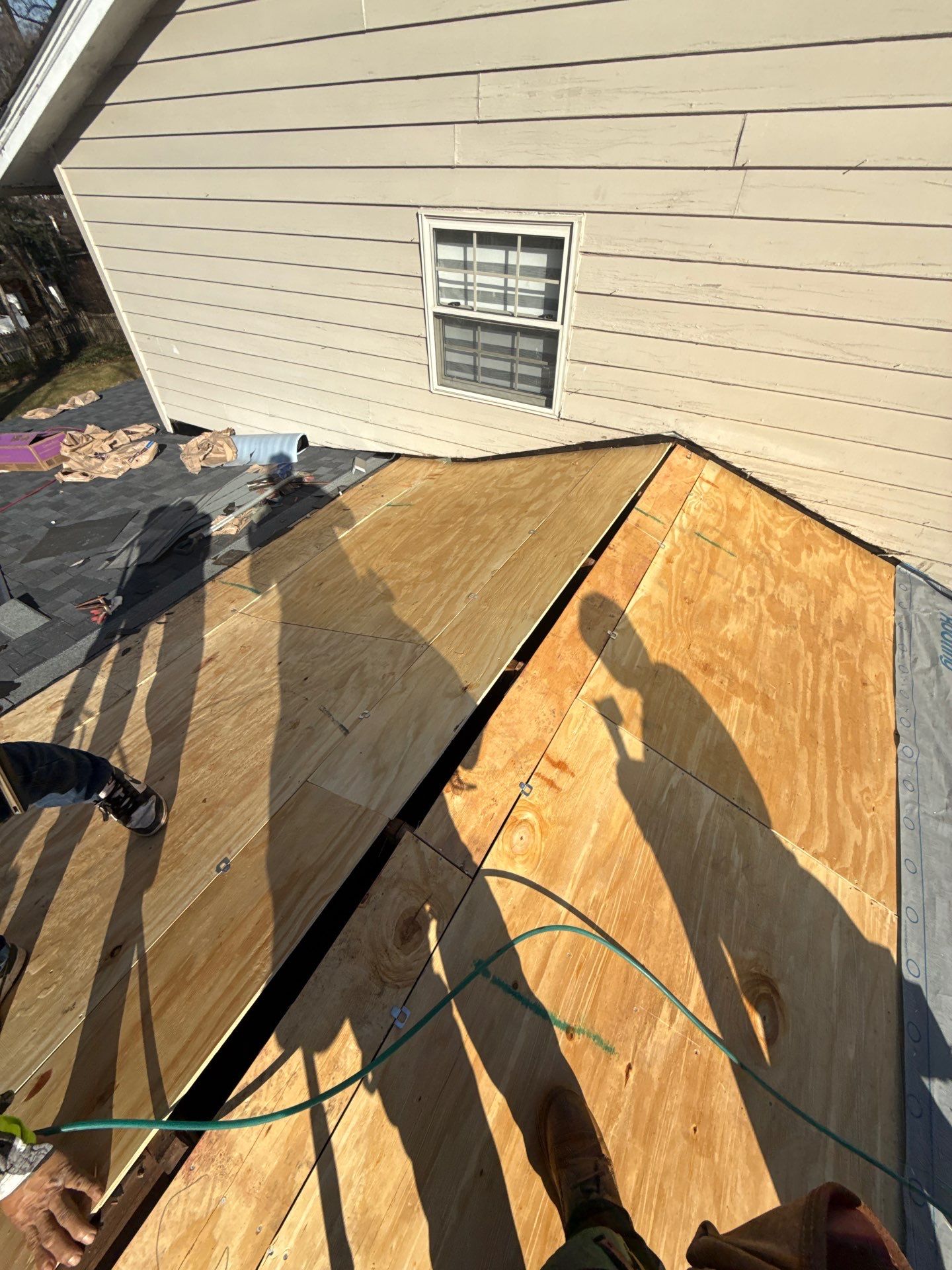 Springfield : Residential Roof Replacement with CertainTeed Landmark Pro in Max Moire Black  by RM Banning, Inc.