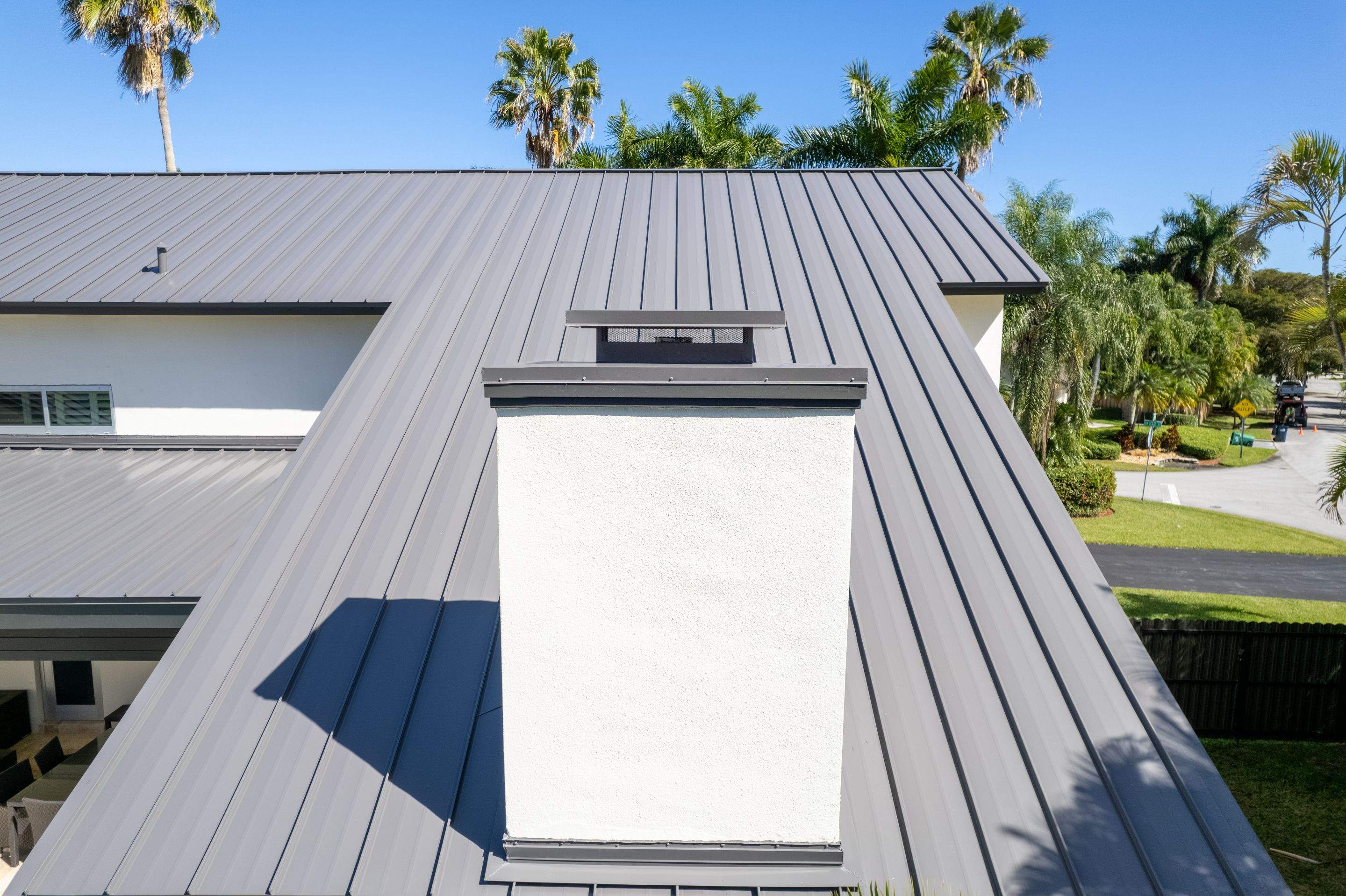 Metal Roof - Galvalume - Charcoal by Istueta Roofing