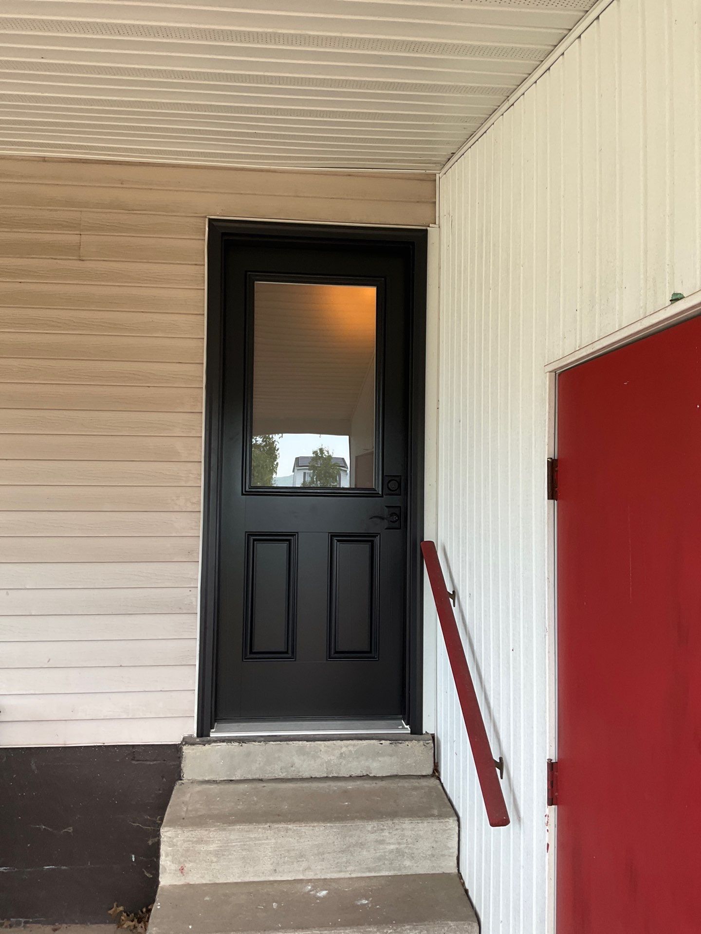 Comprehensive Exterior Siding Replacement and Door Upgrades in Elizabethville by Esh Builders