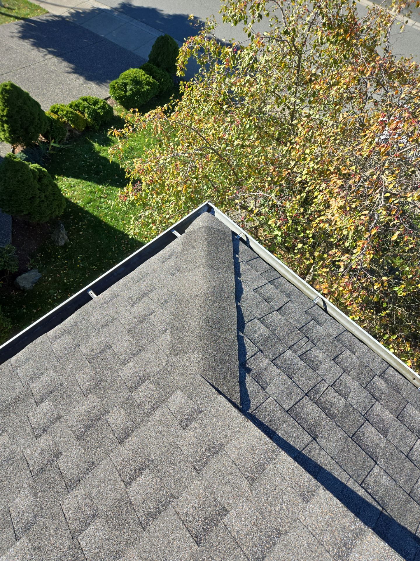 Residential Re-Roof using GAF Timberline HDZ Canadian Driftwood by Top Notch Roofing Inc