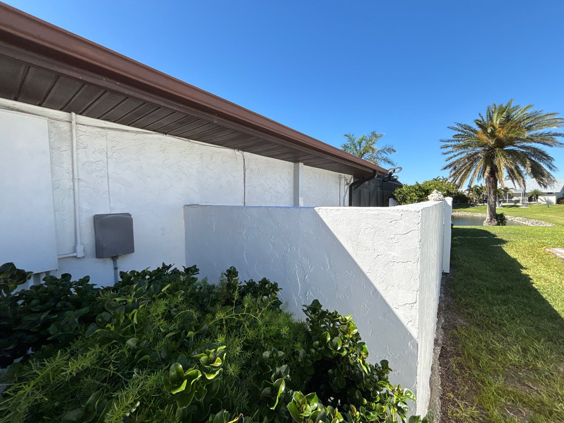 Roofline Upgrade with New Fascia Boards in Bradenton FL by Gutter Professors