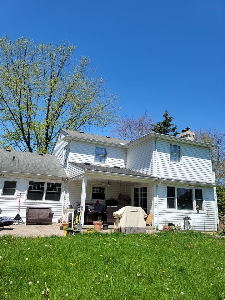 ATLAS PINNACLE COLOR: SUMMER STORM DRIP EDGE: WHITE by Eagle Eye Roofing