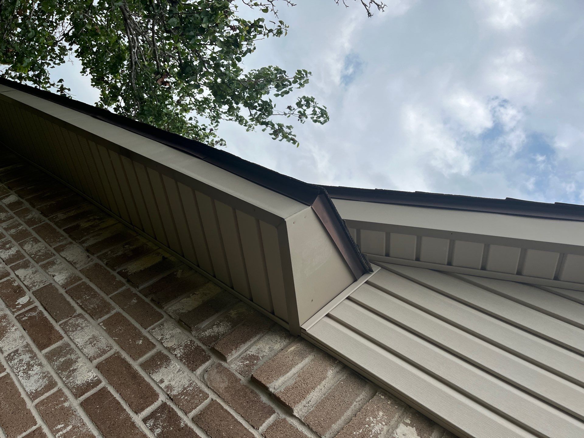 Hail Damage using Owen's Corning Duration (Lifetime) Shingles by Roof Repair Company