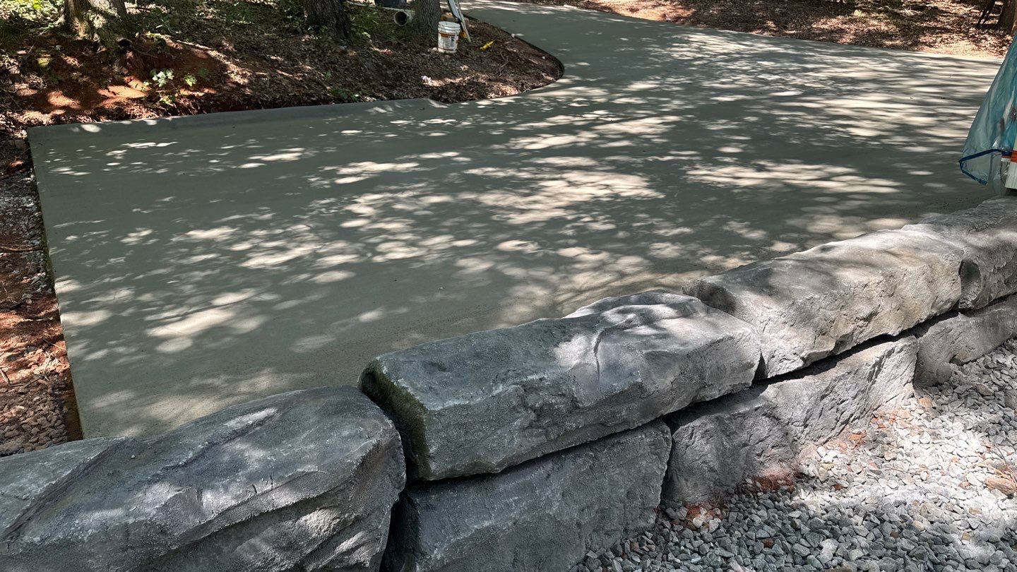 Carved Concrete Retaining Wall by Xtreme Concrete Services