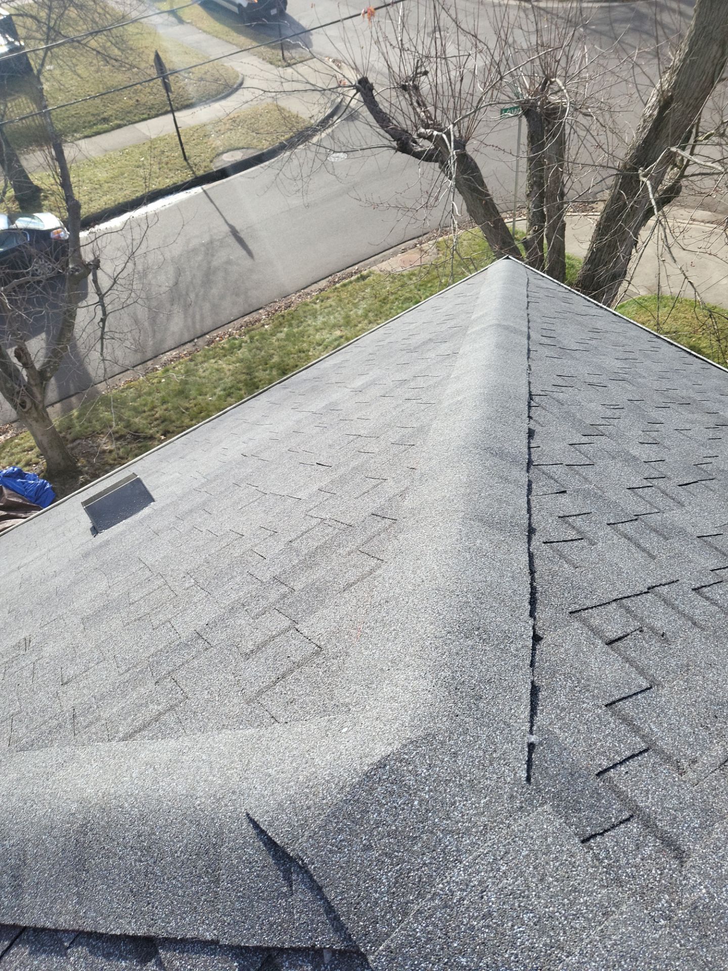 Atlas Pinnacle, Color: Pewter, Drip Edge: White by Eagle Eye Roofing