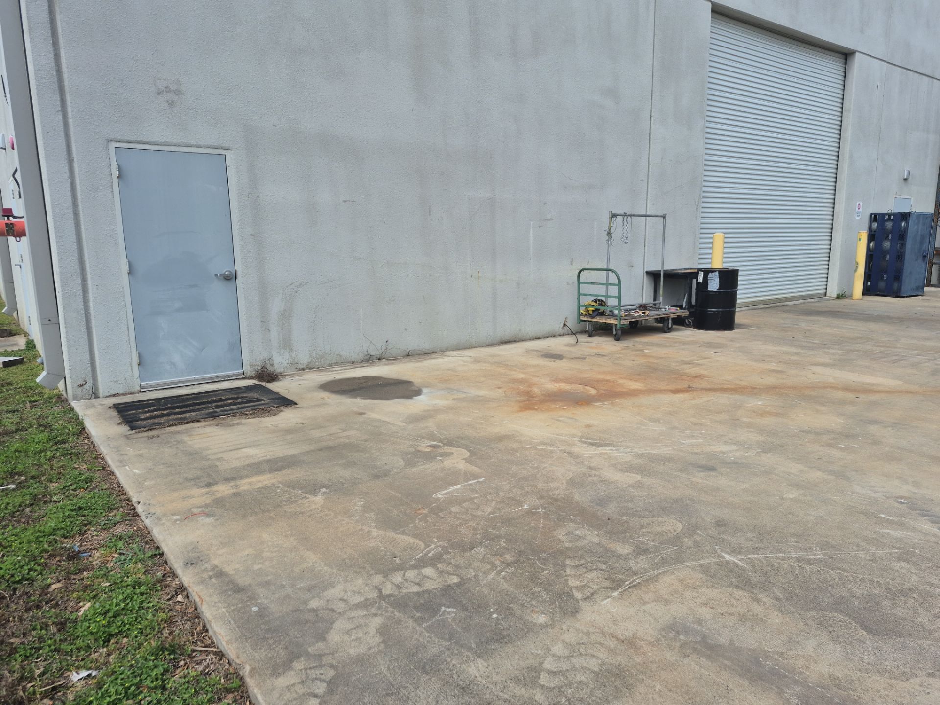 Commercial Chain Link DWG & Fence Installation by Tim's Fences