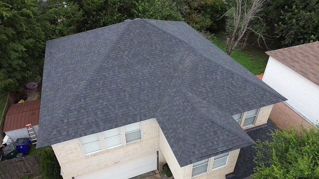 Onyx Black - Owens Corning TruDefinition Duration  by RoofsOnly.com