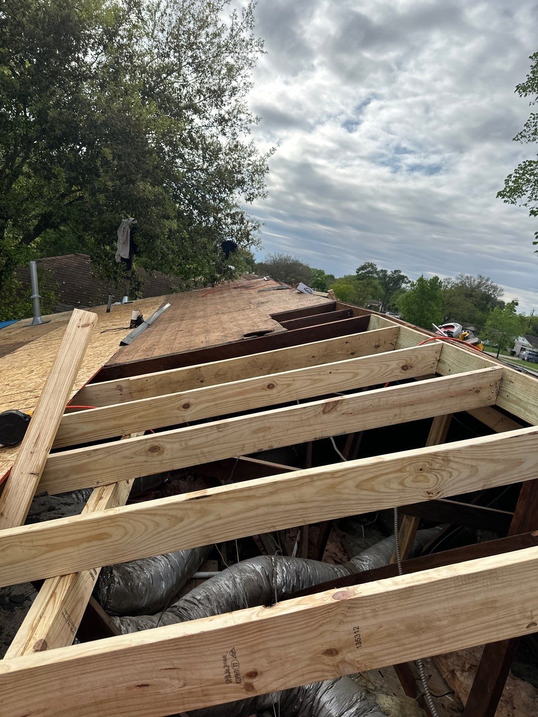 Residential Roofing Installation using Owen's Corning Duration (Lifetime) Shingles by Roof Repair Company