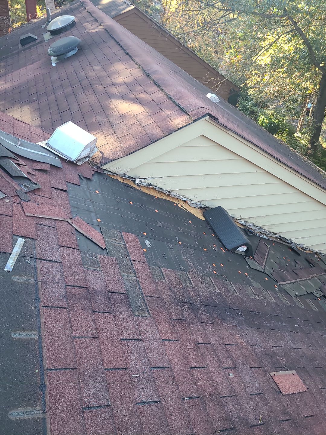 Reston: Residential Roof Replacement with CertainTeed Landmark Pro Designer Shingles in Max Def Red Oak by RM Banning, Inc.