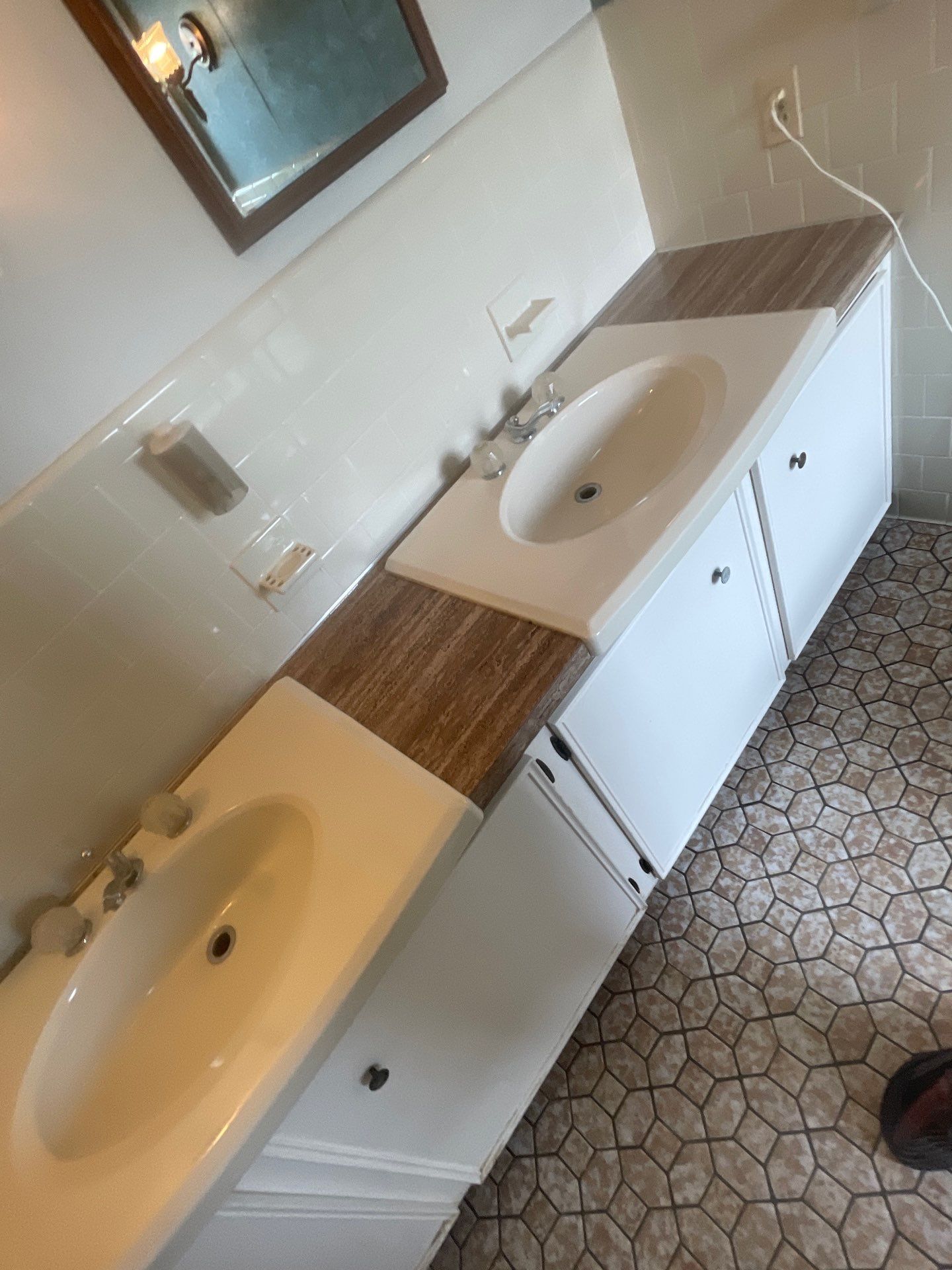 Project in North Smithfield by Mg House Cleaning
