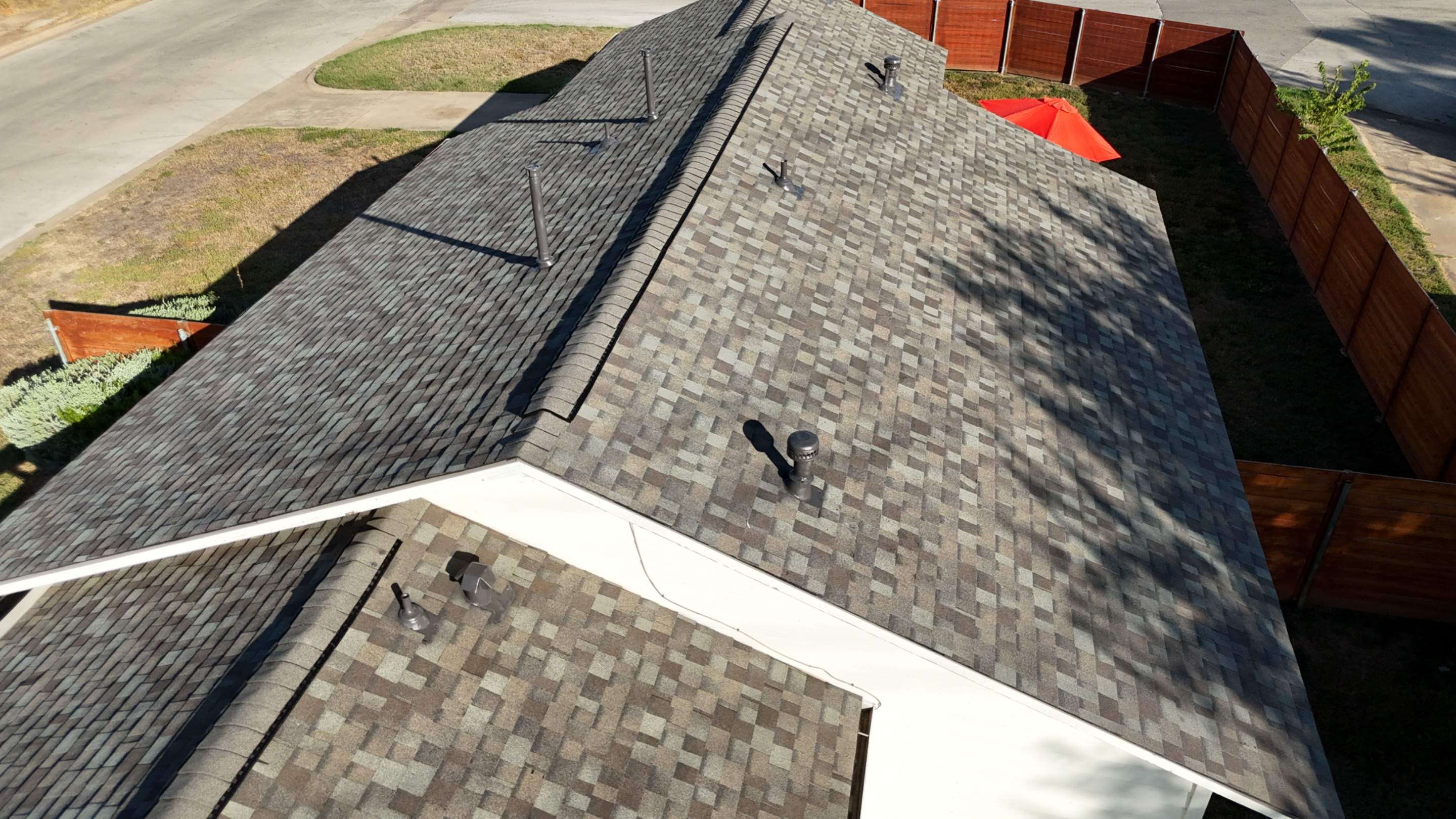 Driftwood - Owens Corning TruDefinition Duration by RoofsOnly.com