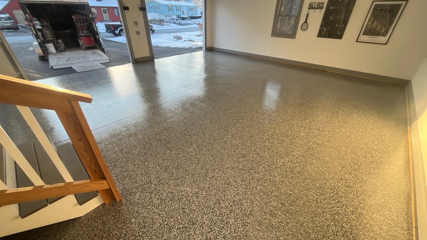Garage in Nashua, NH 03062 by Symphony Concrete Coatings