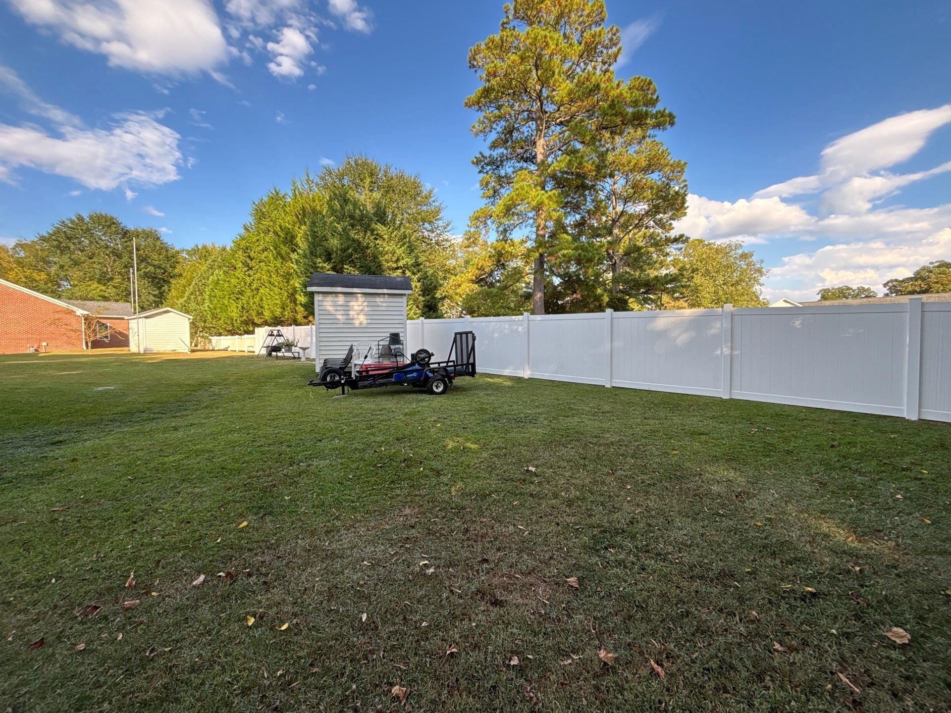 Hamilton Vinyl Privacy Project in Washington by Superior Fence and Rail