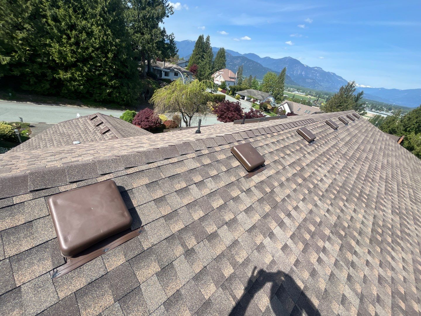 Residential Re-Roof using Timberline HDZ Barkwood by Top Notch Roofing Inc