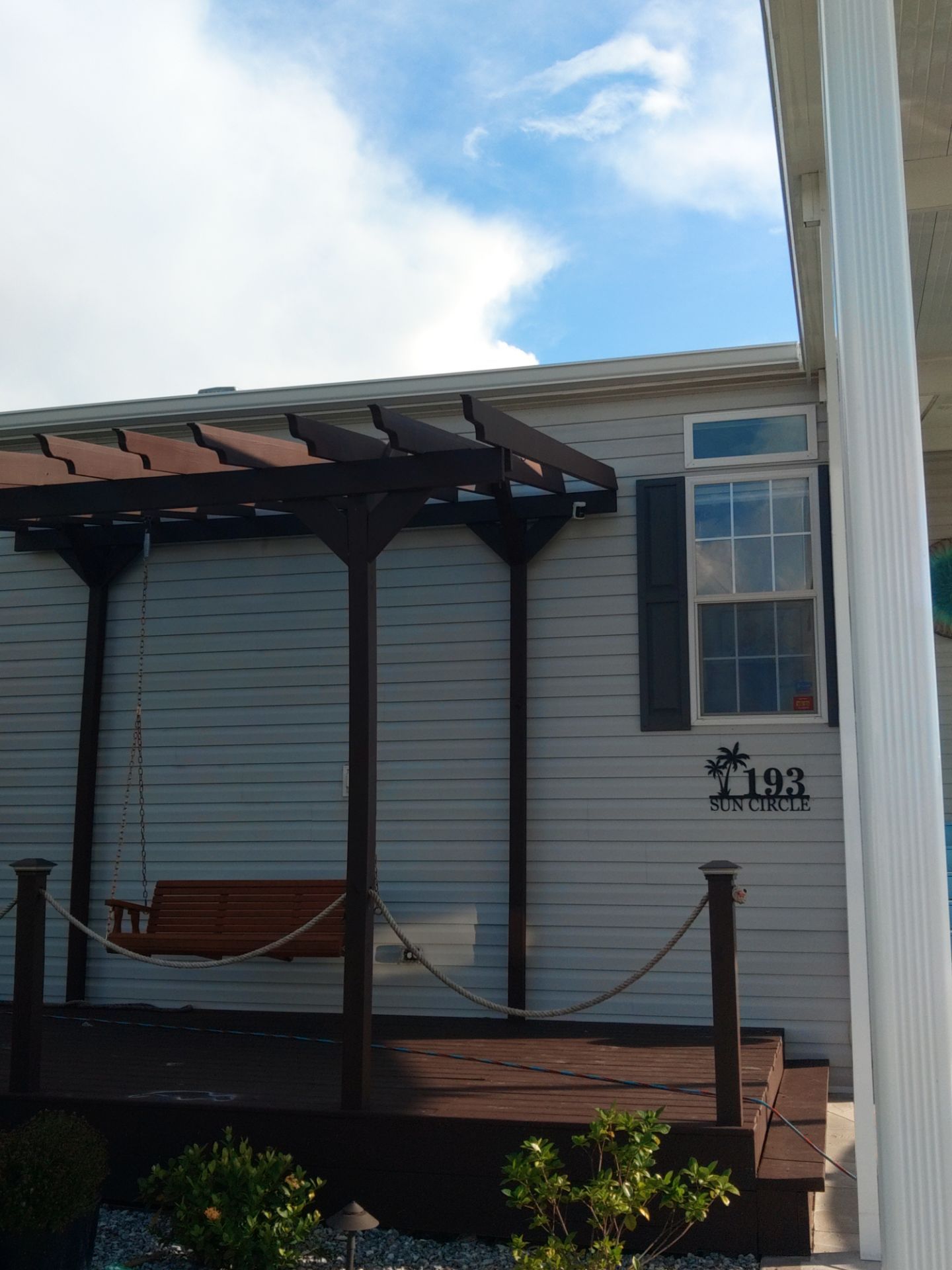 7-Inch Seamless Gutters for Heavy Rain in Sarasota FL by Gutter Professors