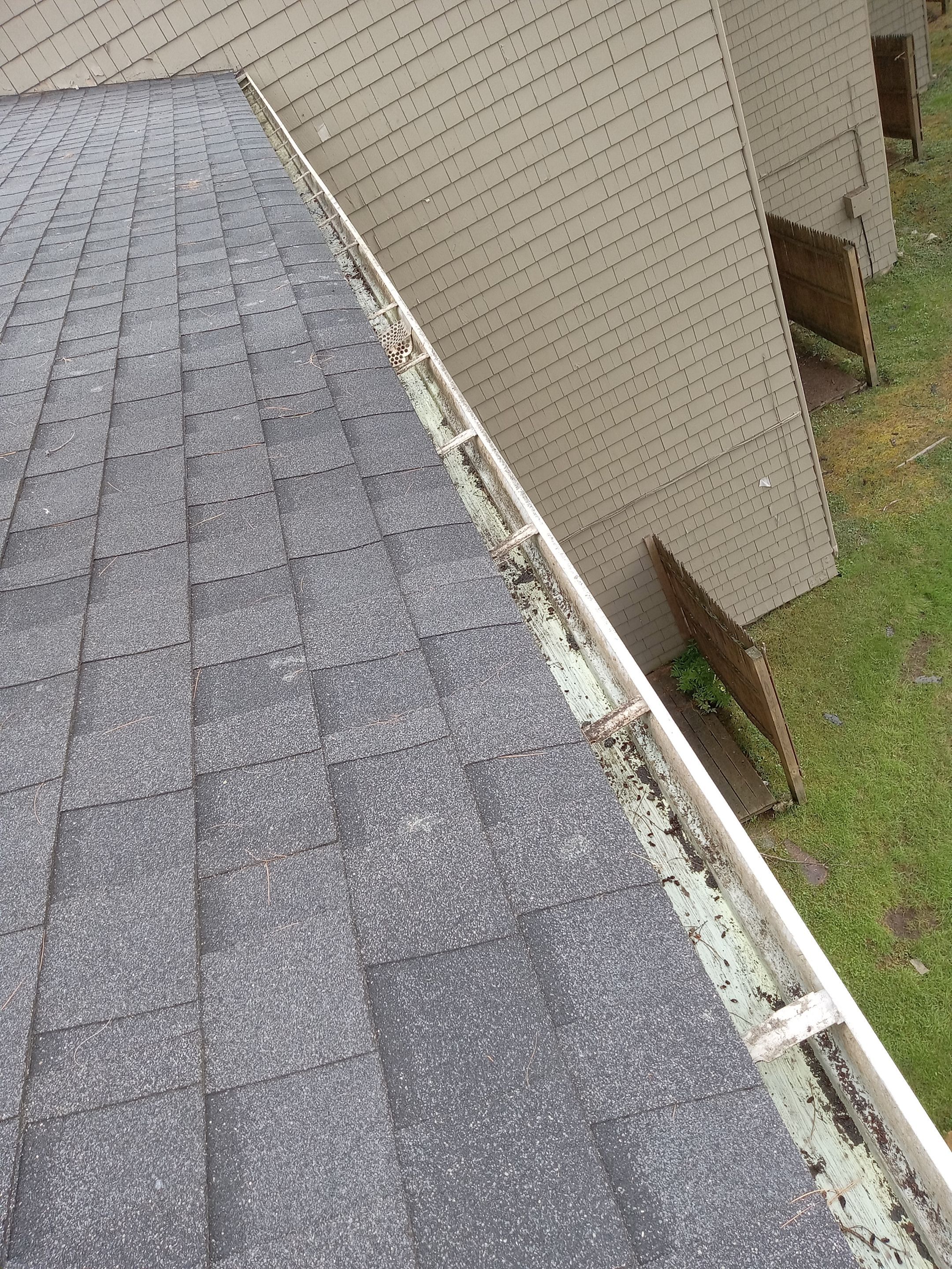 Commercial gutter cleaning Portland, ME after photo with clean gutters