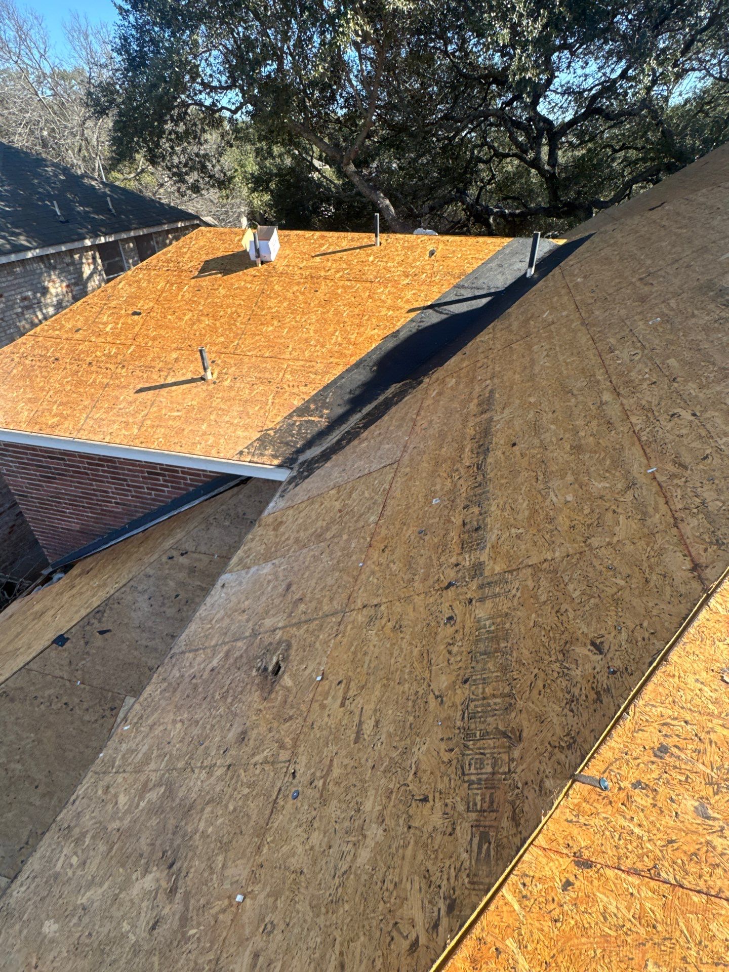 Residential Roof Replacement using ATLAS PROLAM WEATHER WOOD by Elite Roofing LLC