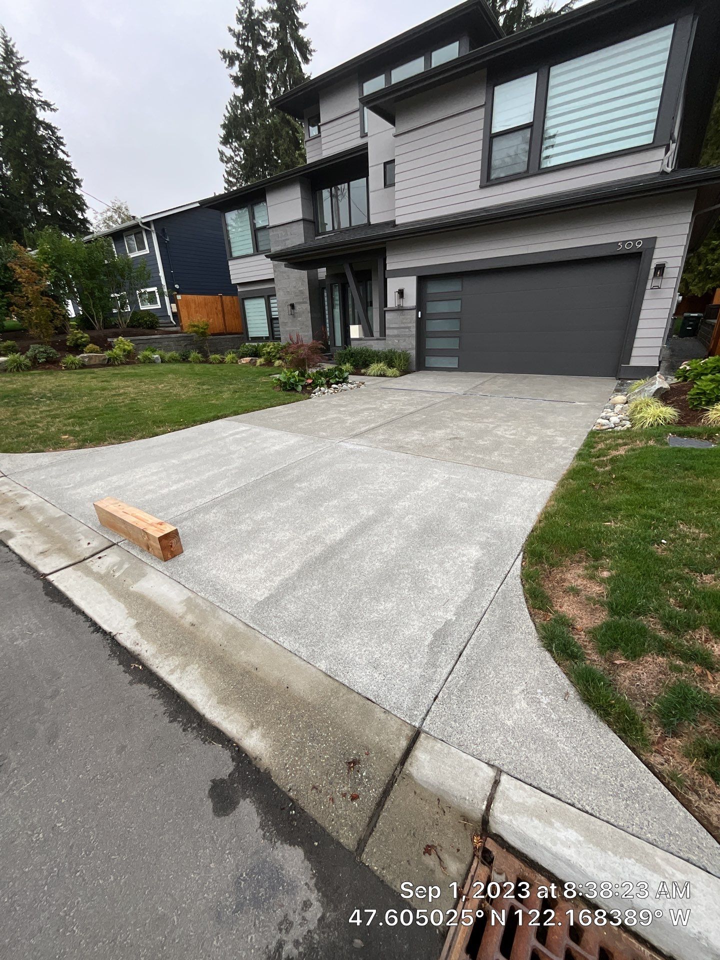 MN Custom Homes | Concrete Driveway  by Jireh Asphalt & Concrete Inc 
