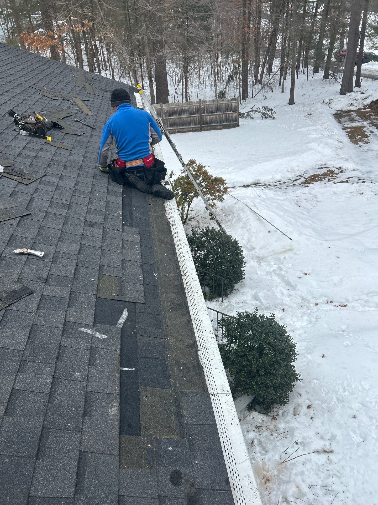 Ice Dam Removal & Snow Removal in Billerica, MA  by Mighty Dog Roofing of Greater Middlesex County
