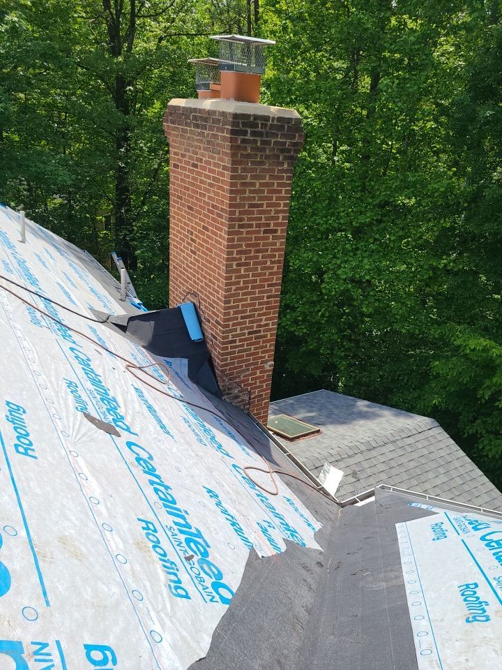 Clifton - CertainTeed Landmark Charcoal Black by RM Banning, Inc.