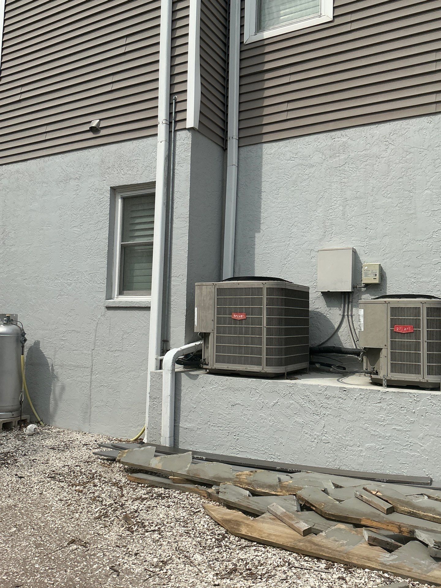 Assessment of the Condition of Gutters and Soffit and Fascia in Siesta Key FL by Gutter Professors