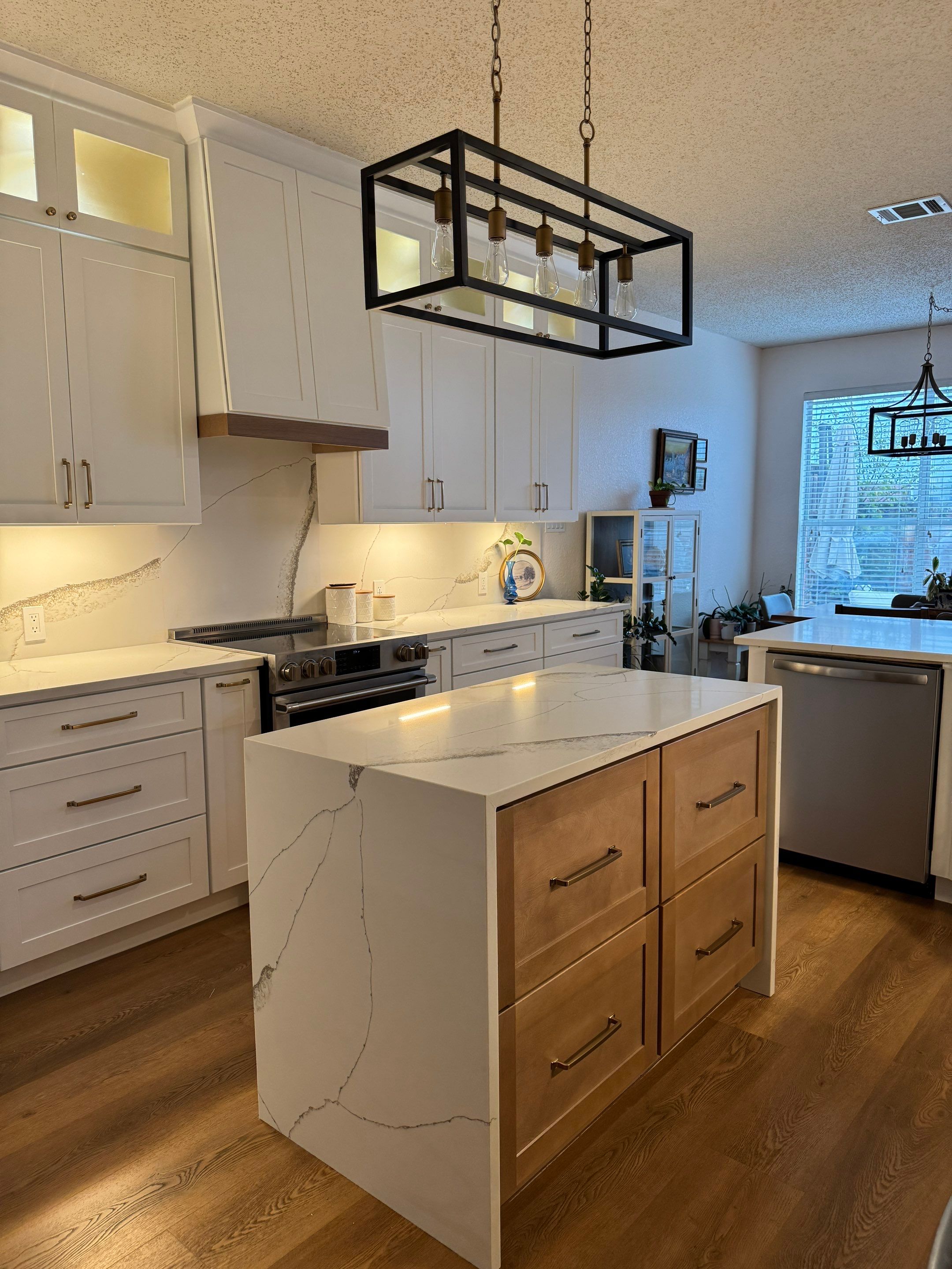 10-Day Luxury Kitchen: Custom Artistry & Waterfall Island Elegance by Tibi Soli LLC