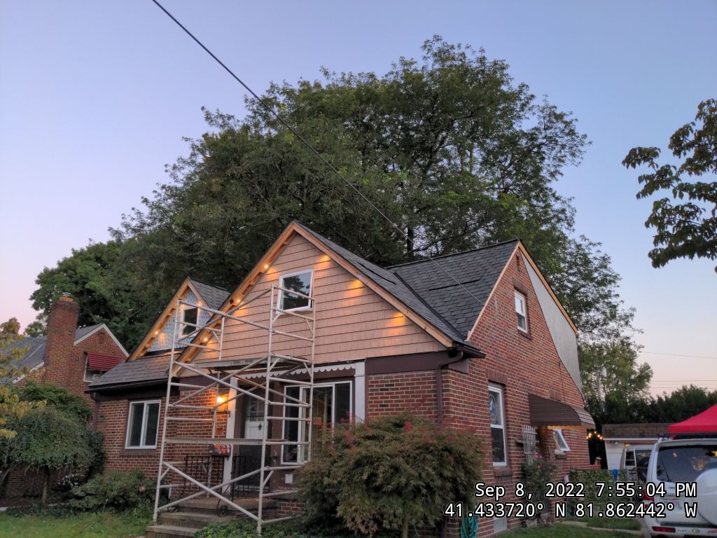 Residential Roofing Installation using Certainteed Belmont shingle by Absolute Roofing and Construction