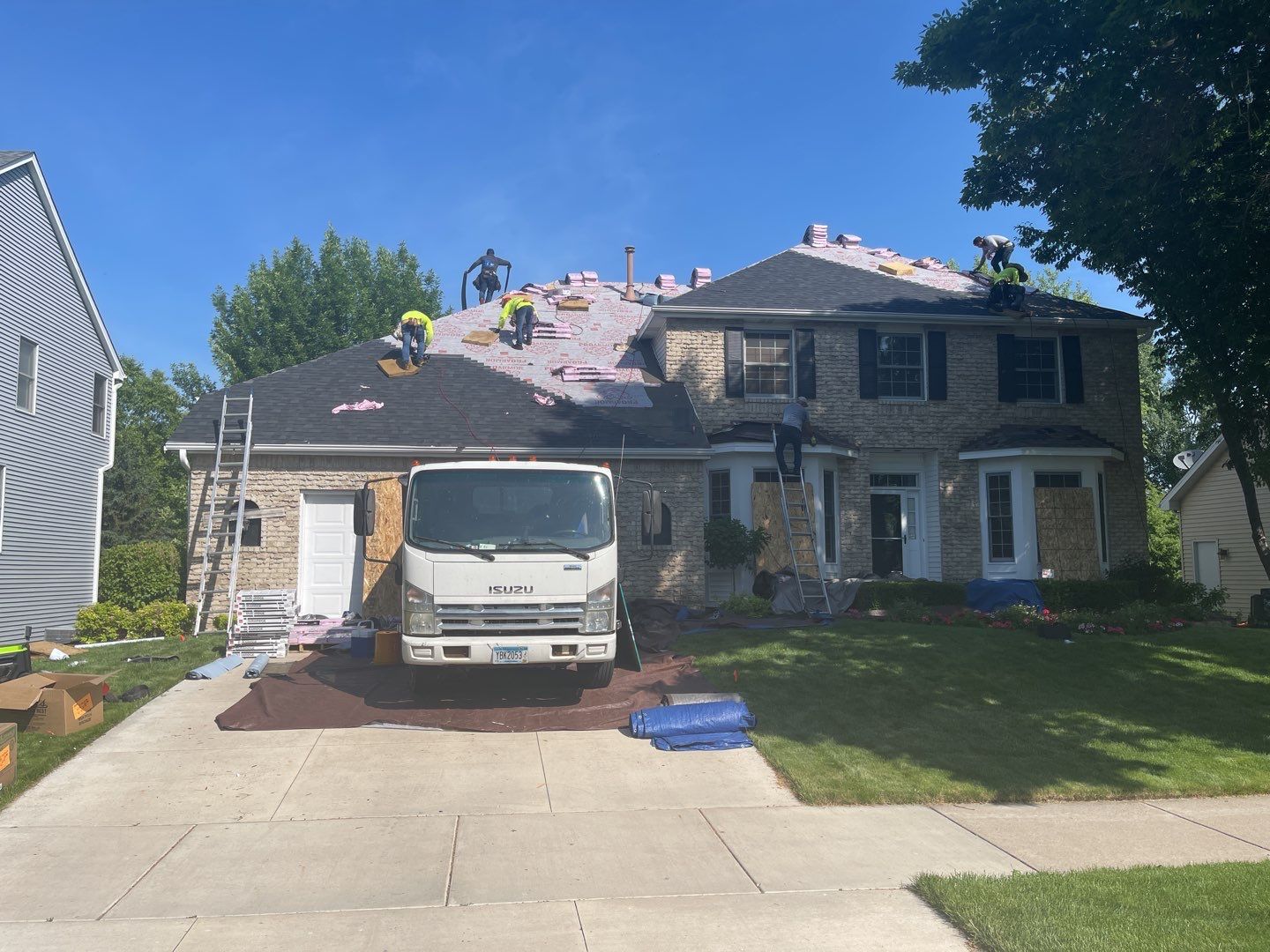 Eden Prairie, MN – Roof and Skylight Replacement by First Impressions Exteriors