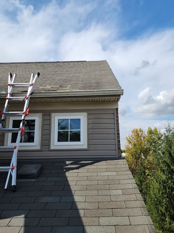 Liberty Township - Pristine Black by Tamlin Roofing