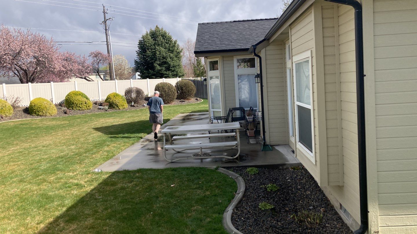 Beautifully maintained two story home with Duration Onyx Black located in Meridian by ID Roofing LLC