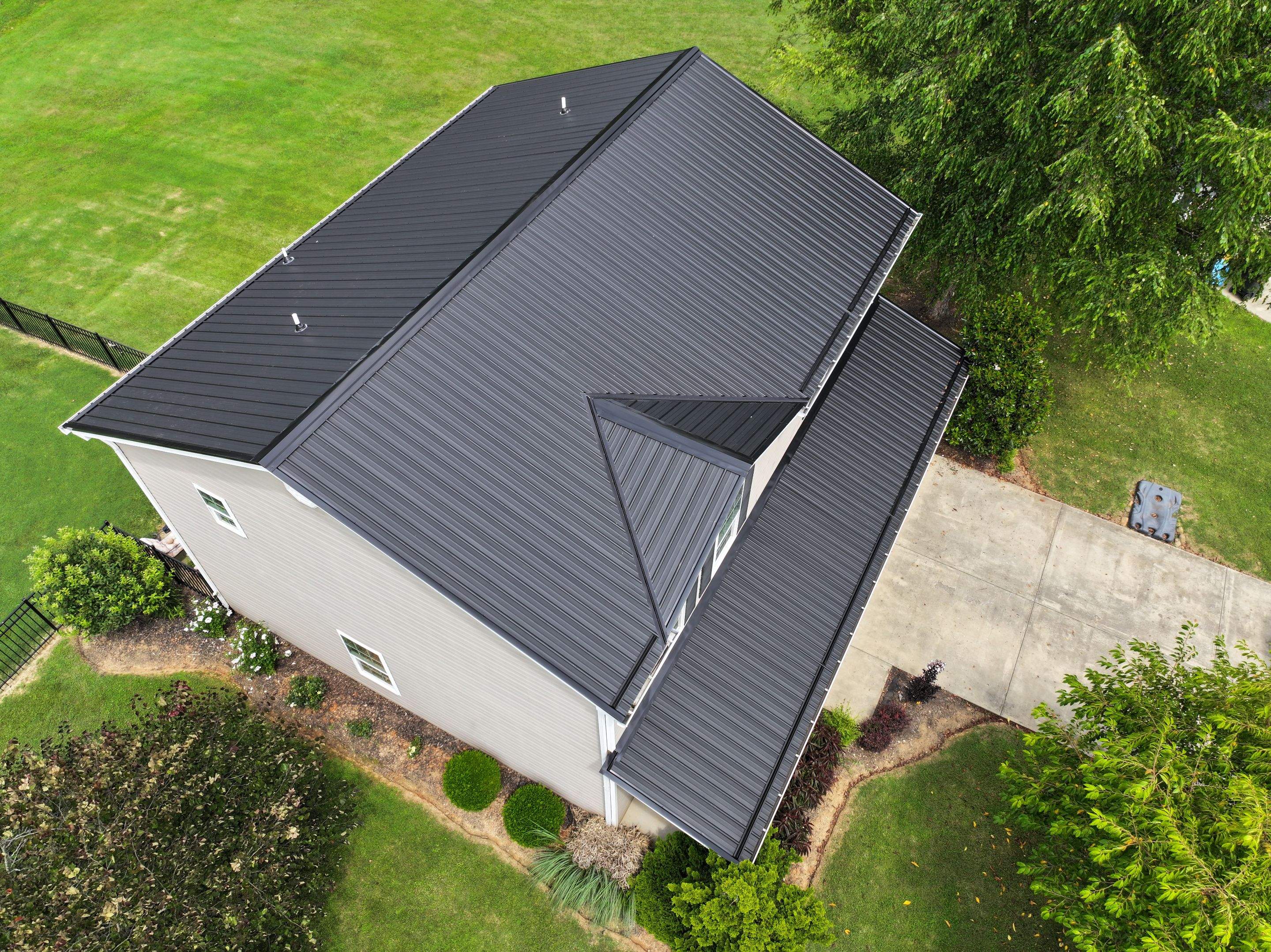 Parker Residence by Omnia Roofing