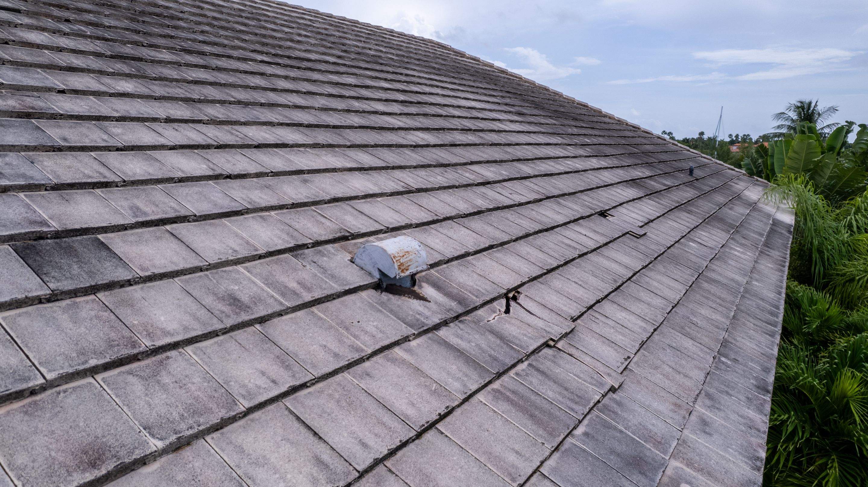 Metal Roof - Aluminum - Slate Gray by Istueta Roofing