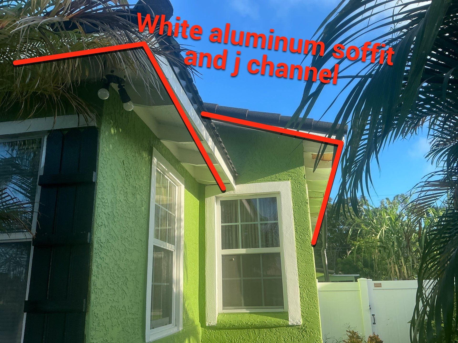 White Aluminum Soffit and Fascia in St.Petersburg FL by Gutter Professors
