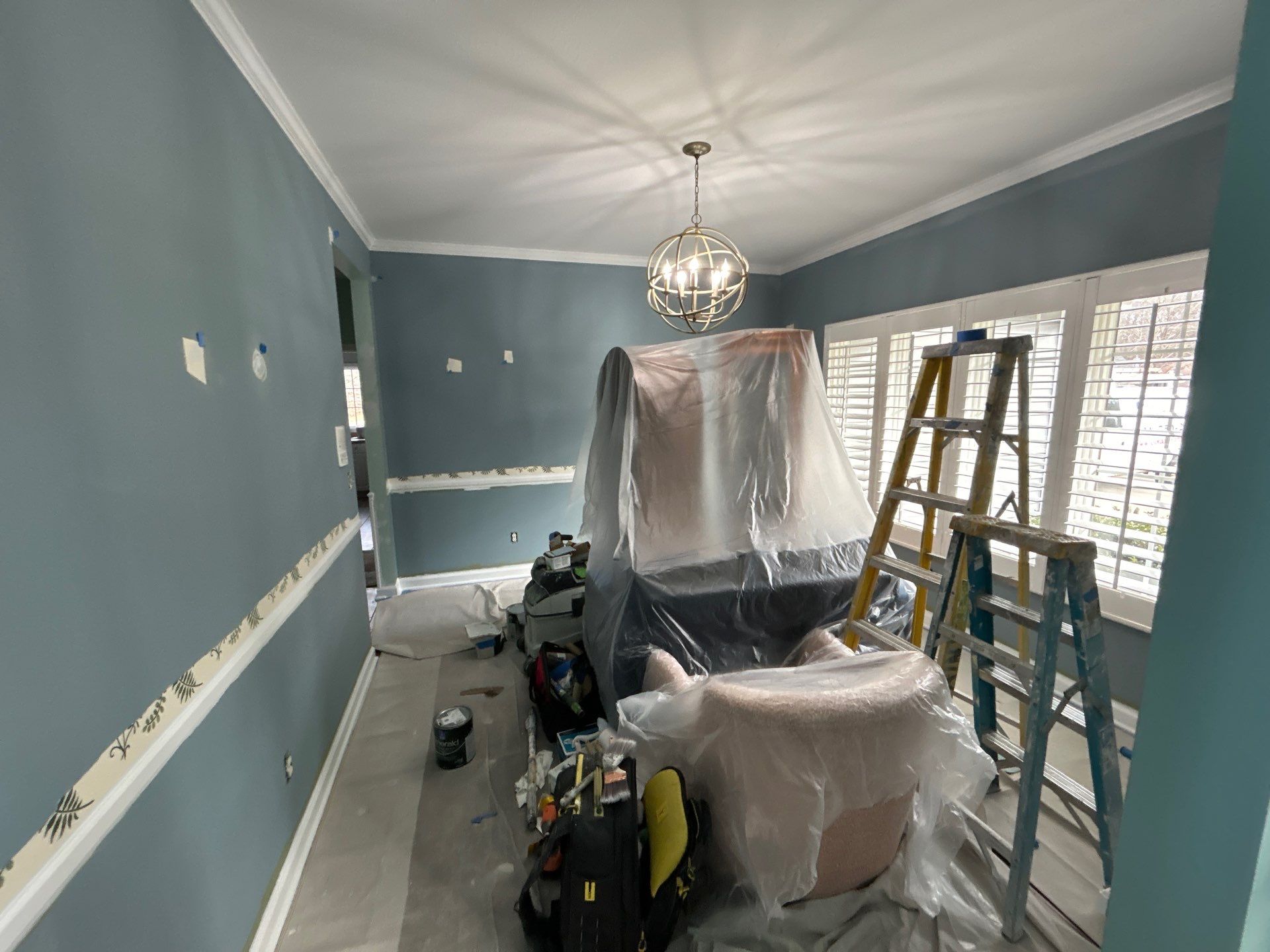 Seating Room Re-paint by Gordon Painting