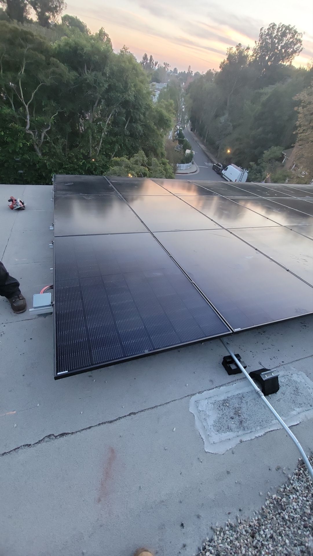 Los Angeles Residential Solar and Battery Installation by AWS Solar