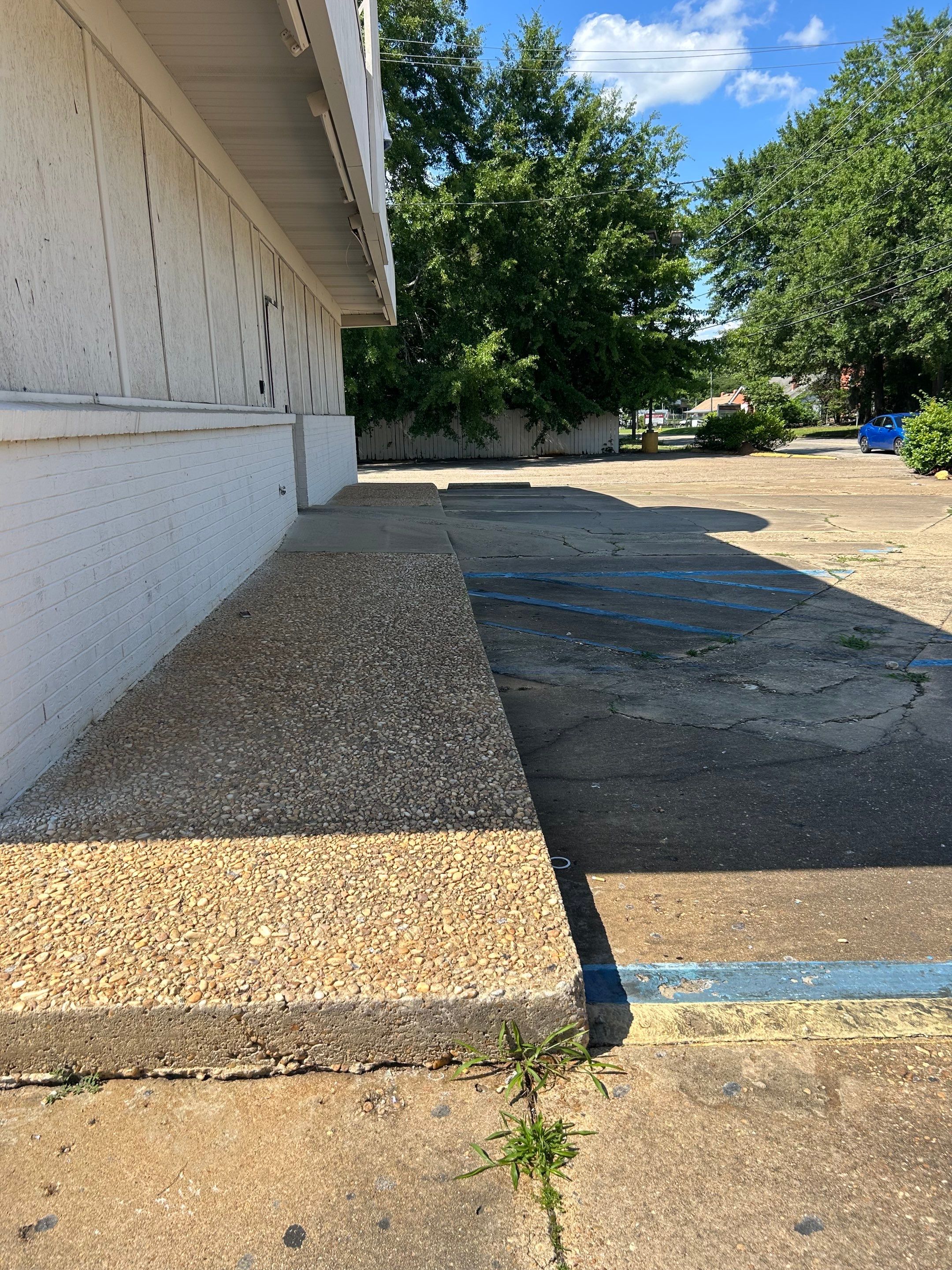 Commercial Exterior Maintenance and Lawn Care in Montgomery by BTops Landscaping Inc.